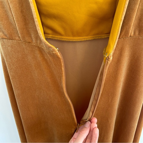 (SOLD) SORELLA VITA Floor Length Dress Amber/Gold Size Size 10 - Picture 7 of 9